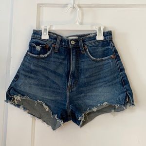 Abercrombie & Fitch Mom Short